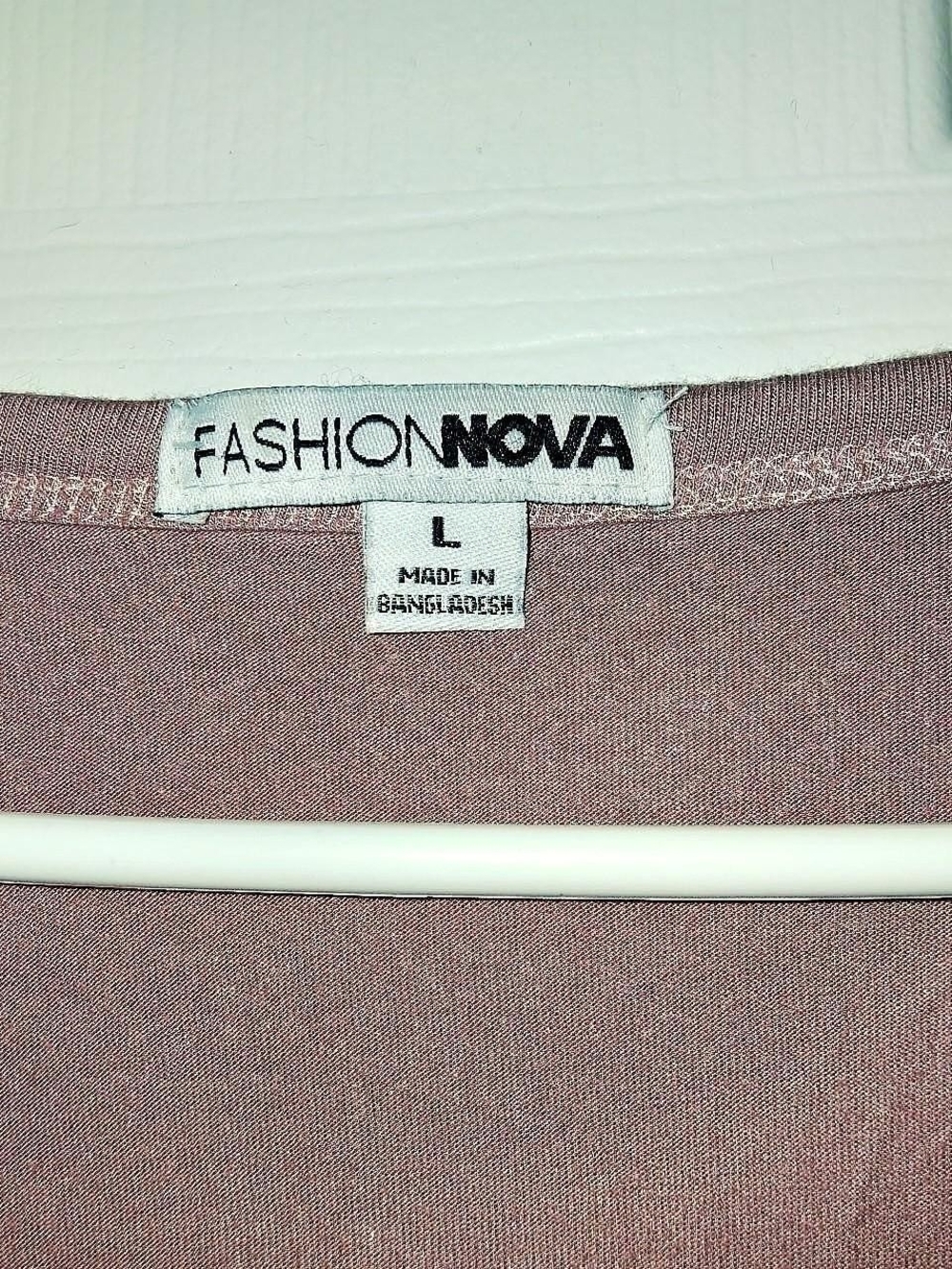 Fashion Nova Long Sleeve Henley Top in Dusty Mauve - Picture 3 of 4
